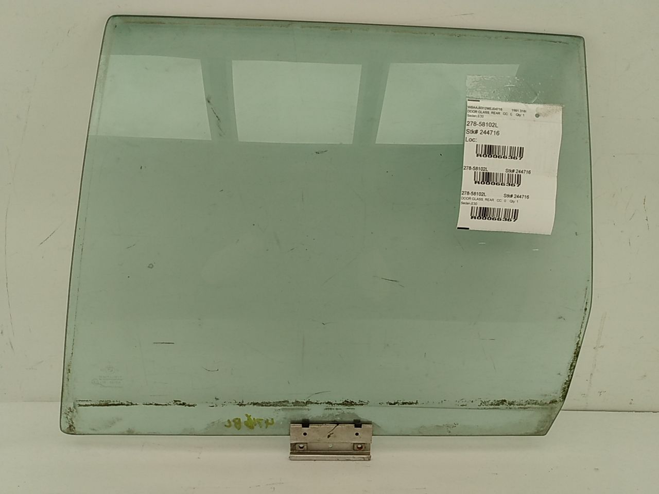 BMW 318i Rear Left Door Glass - 0