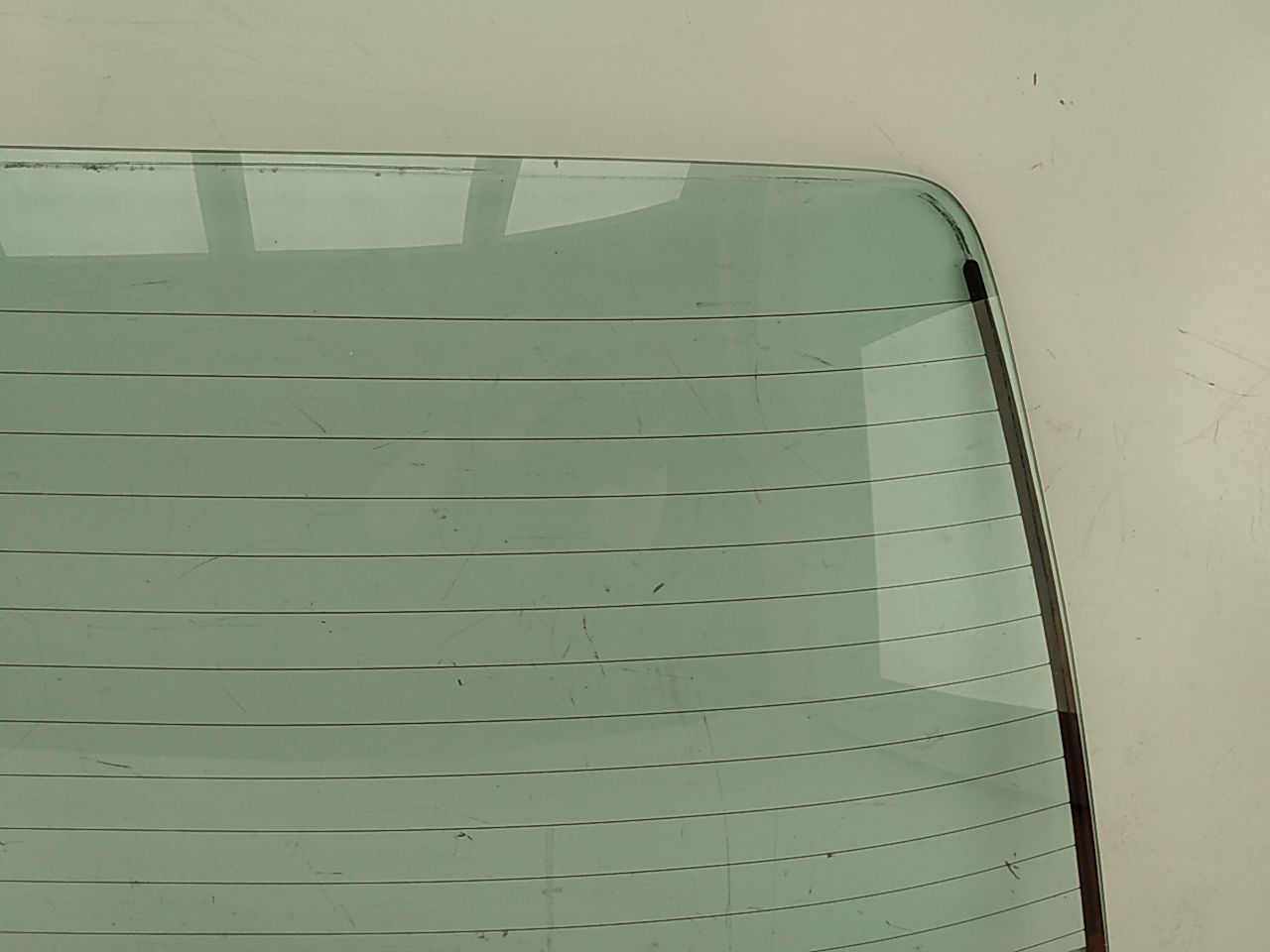 BMW 318i Back Glass