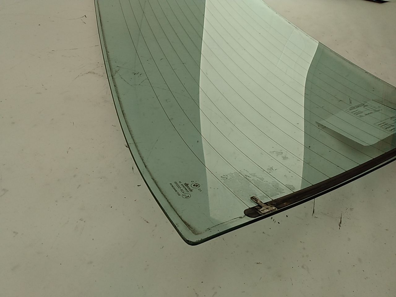 BMW 318i Back Glass