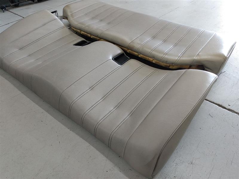 BMW 318i Rear Seat Set