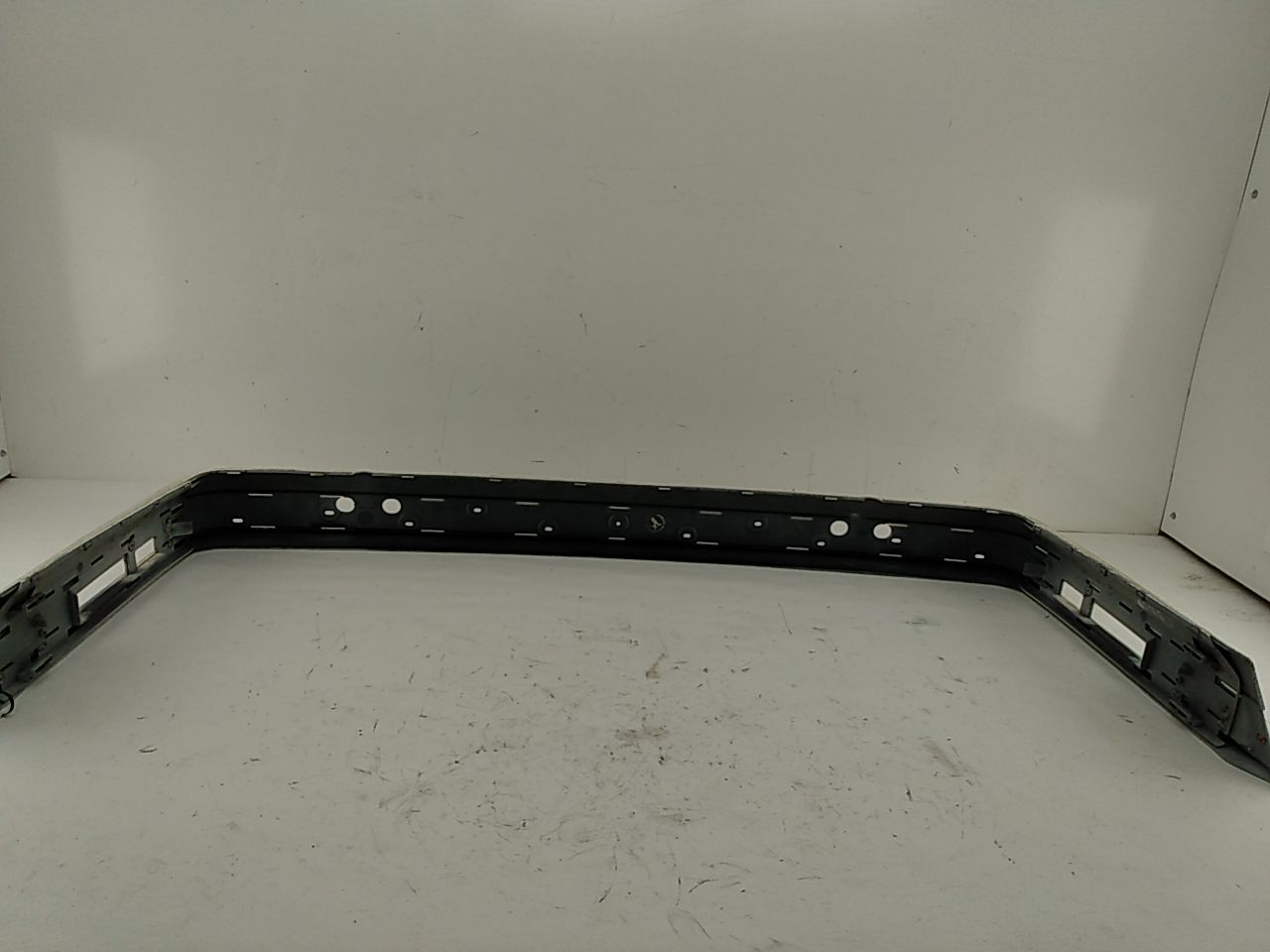 BMW 318i Rear Bumper Cover