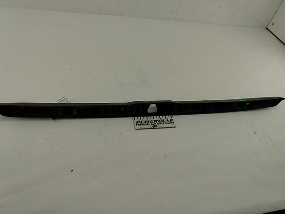 BMW 318i Trunk Sill Plate