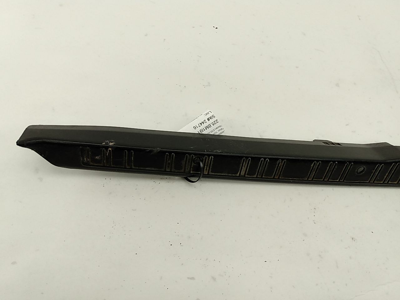 BMW 318i Trunk Sill Plate