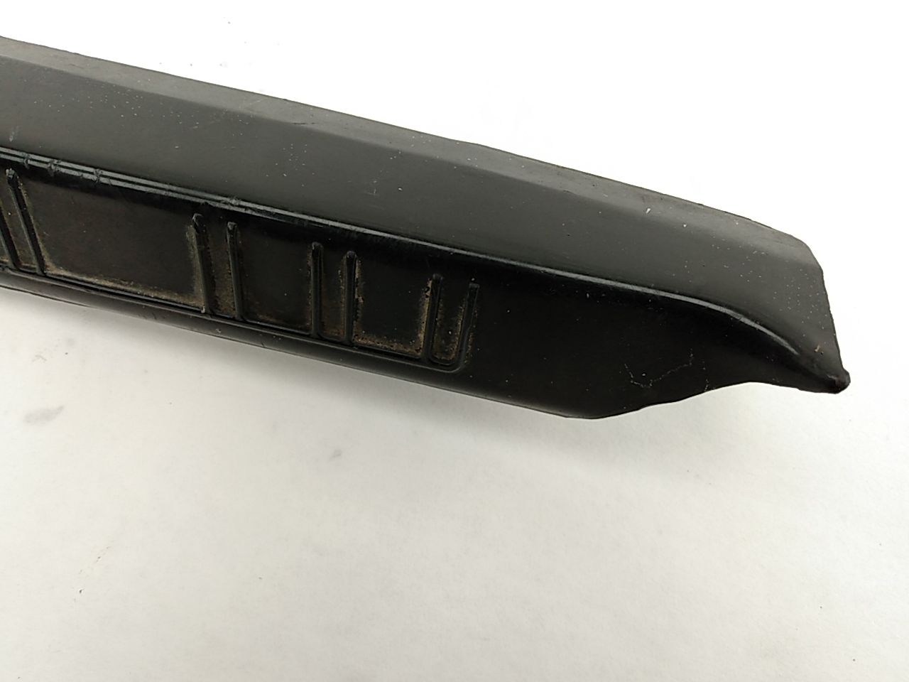 BMW 318i Trunk Sill Plate