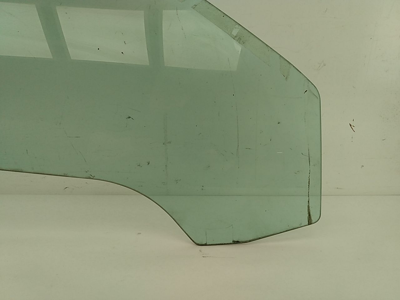 Chevrolet Camaro Front Right Door Glass