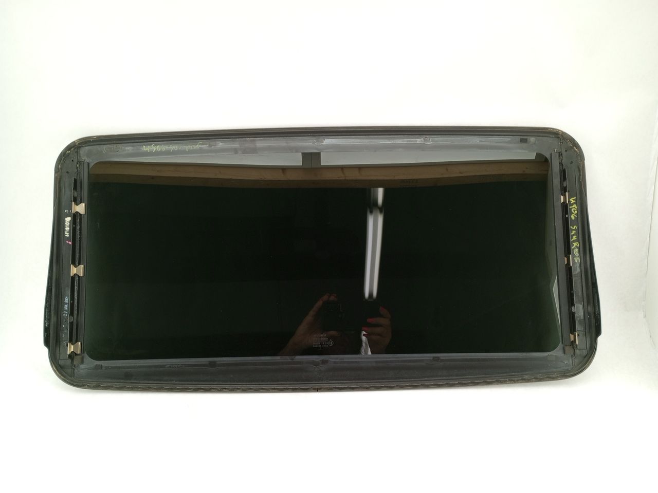 Volvo XC70 Sunroof Glass - 0