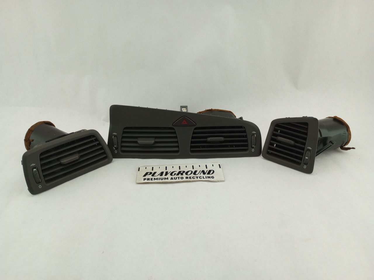 Volvo XC70 Dash Air Vent Set