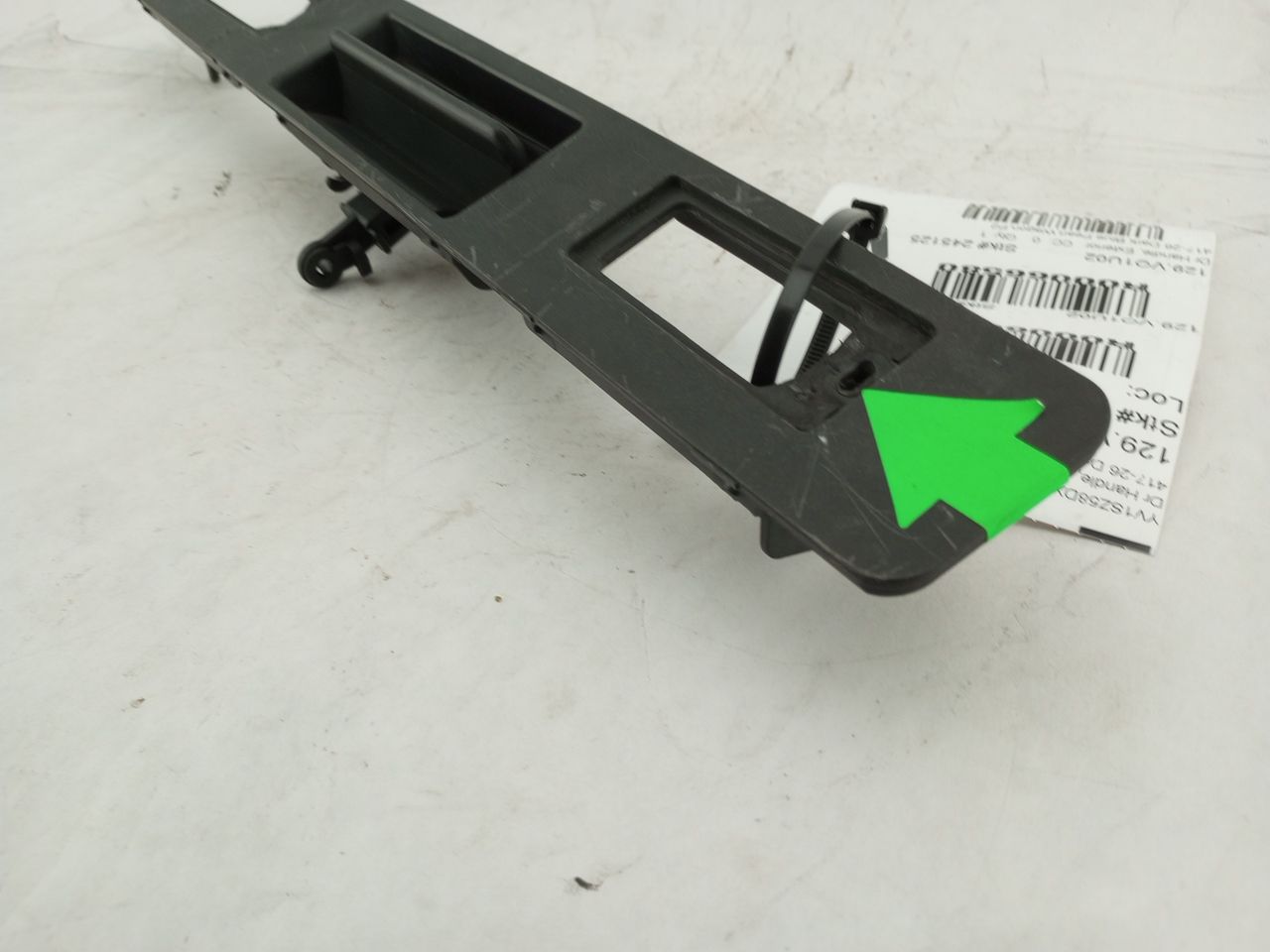 Volvo XC70 Rear Liftgate Handle