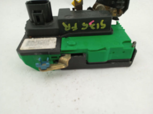 Volvo XC70 Front Right Door Latch