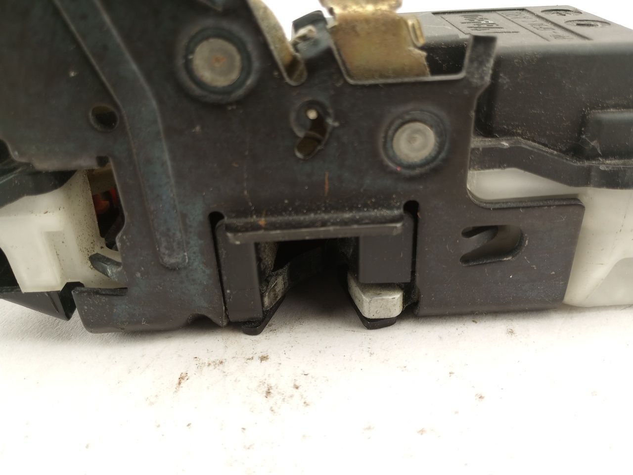Volvo XC70 Rear Right Door Latch