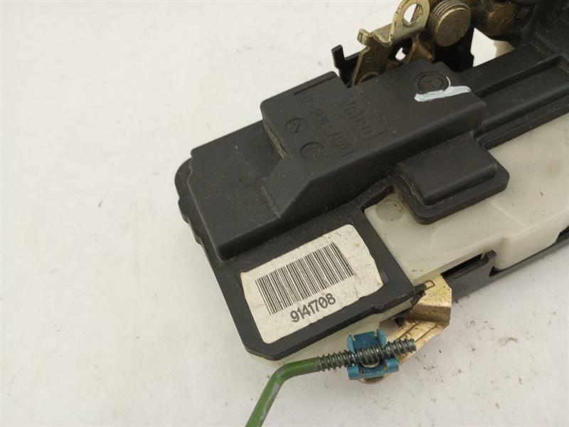 Volvo XC70 Rear Right Door Latch