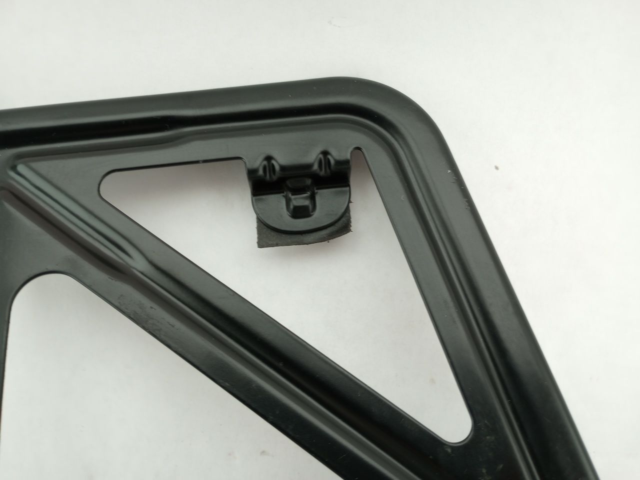 Volvo XC70 Battery Hold Down Bracket