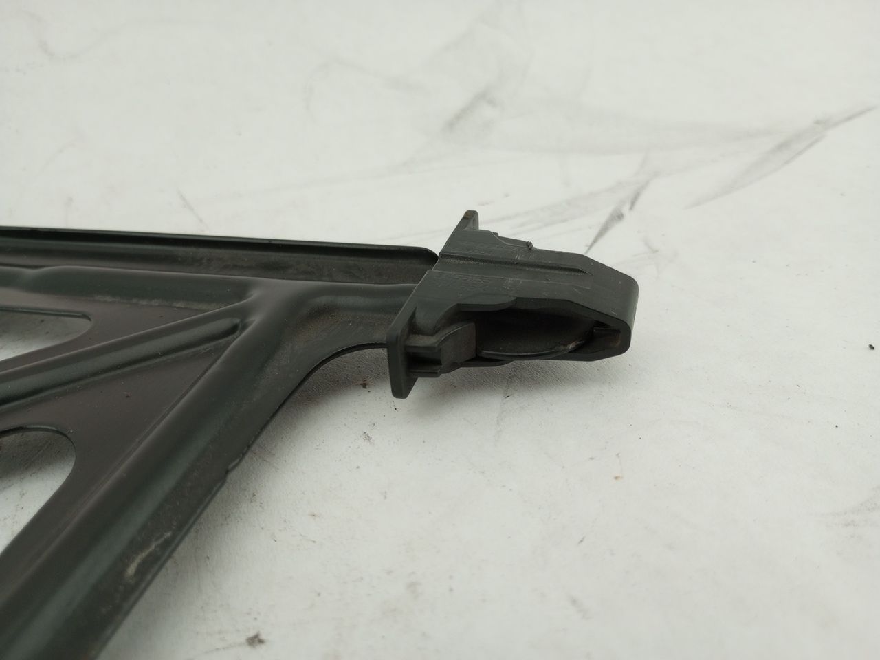 Volvo XC70 Battery Hold Down Bracket