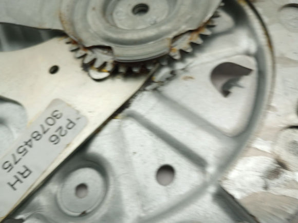 Volvo XC70 Front Right Window Regulator & Motor