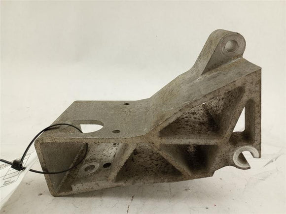 Volvo XC70 Rear Transmission Mount Bracket