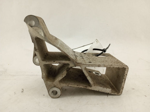 Volvo XC70 Rear Transmission Mount Bracket