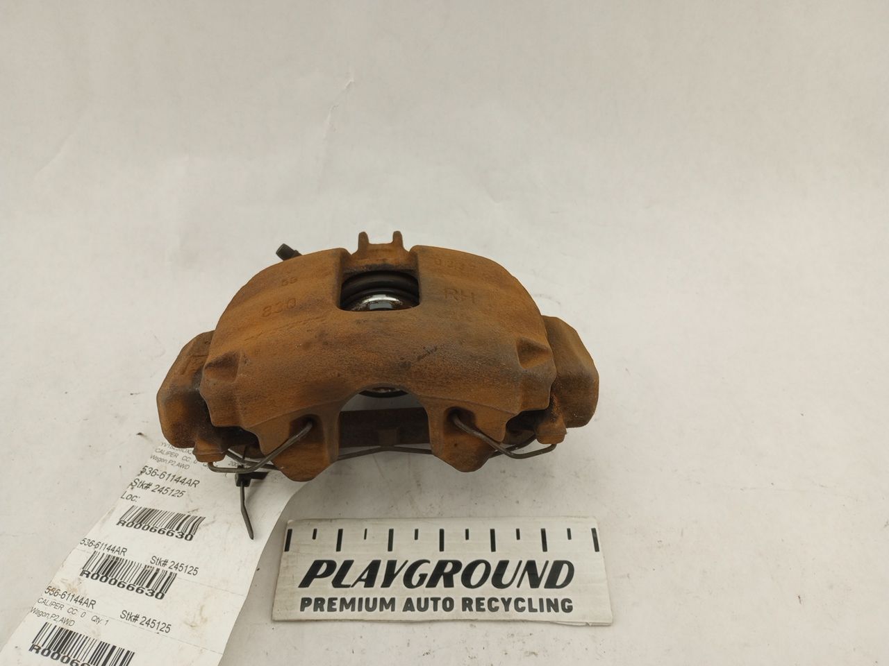 Volvo XC70 Front Right Brake Caliper