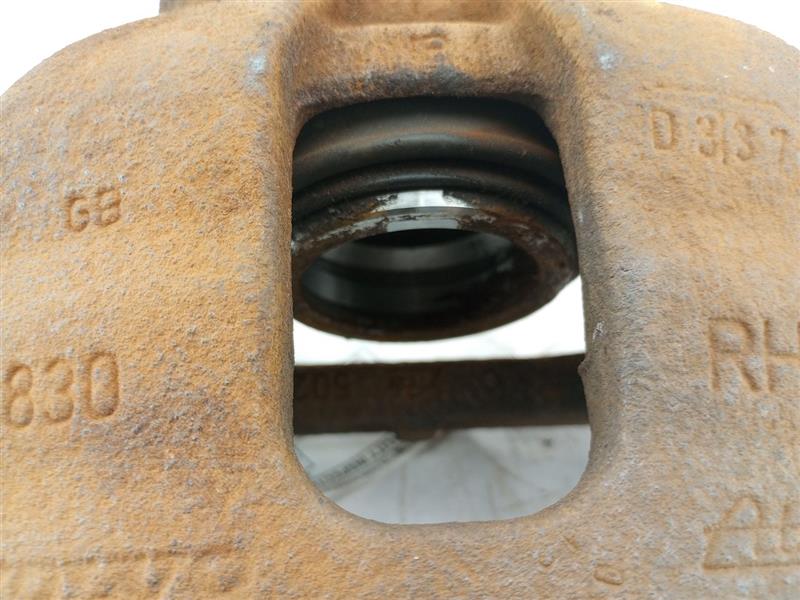 Volvo XC70 Front Right Brake Caliper