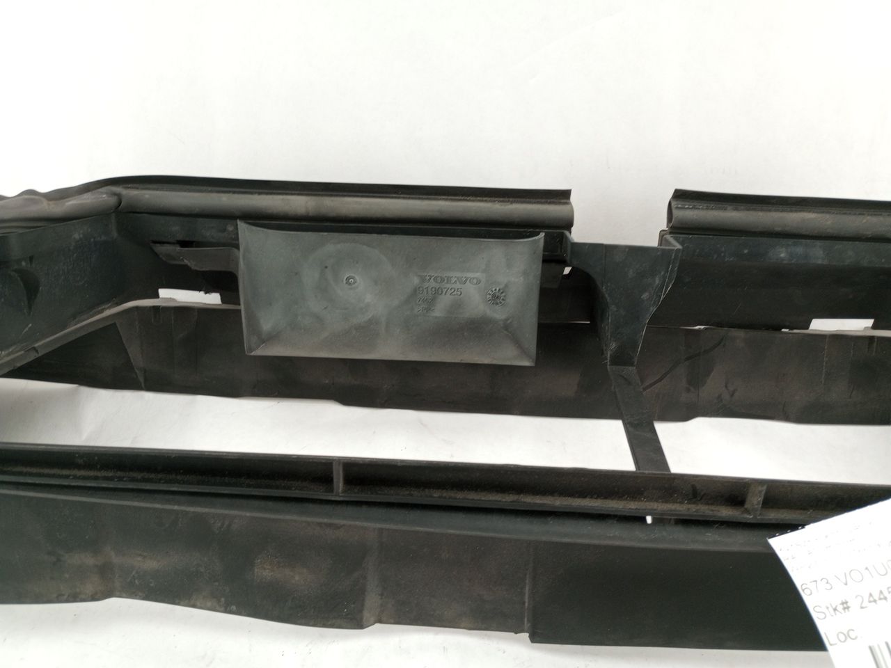 Volvo XC70 Radiator Air Shroud