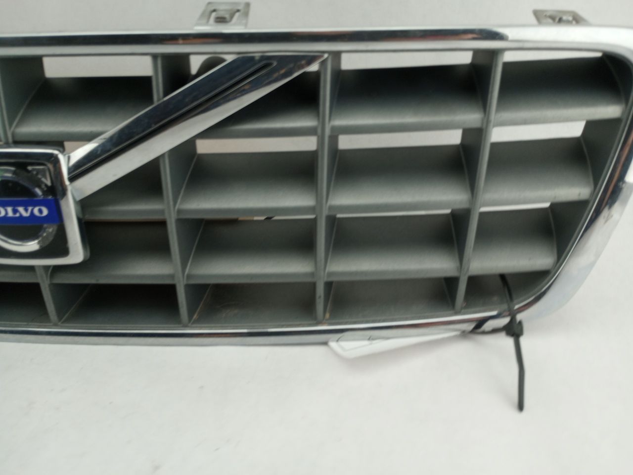 Volvo XC70 Front Grille