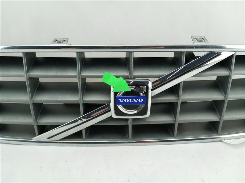 Volvo XC70 Front Grille