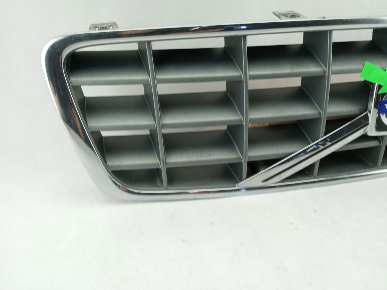 Volvo XC70 Front Grille