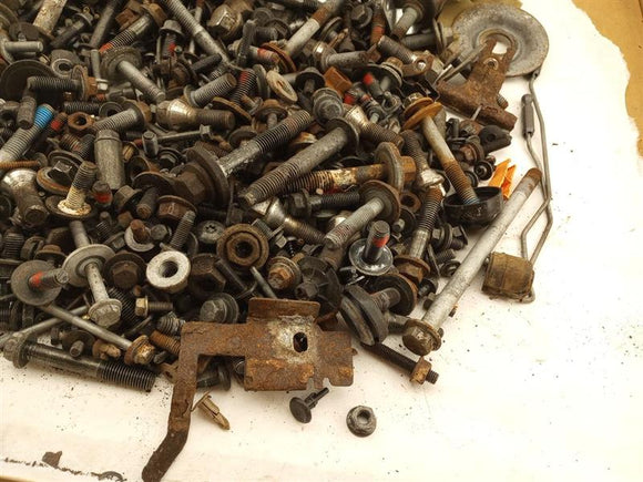 Volvo XC70 Hardware Kit