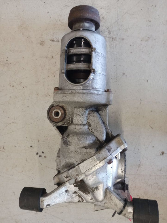 Volvo XC70 Rear Carrier With Clutch