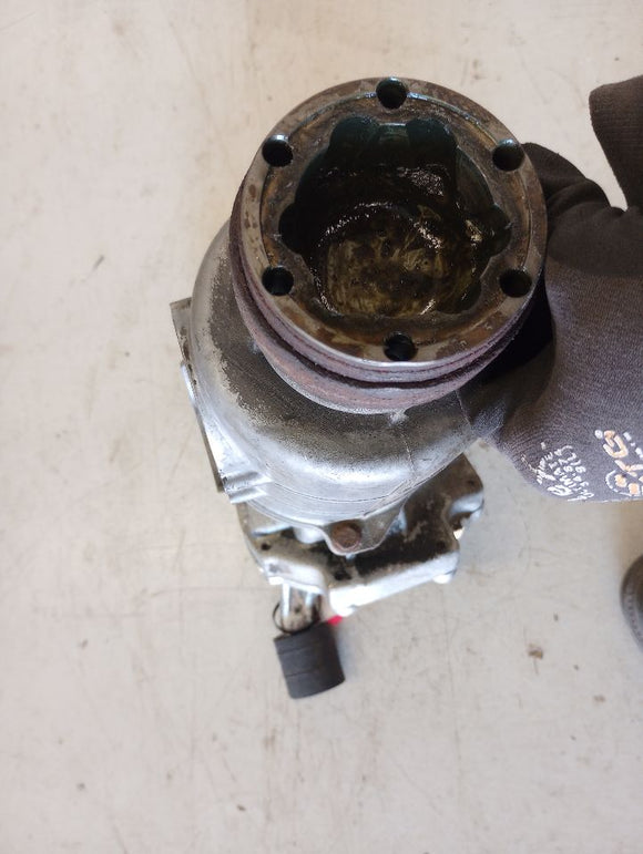 Volvo XC70 Rear Carrier With Clutch