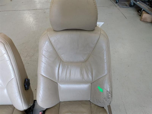 Volvo XC70 Front Seat Set