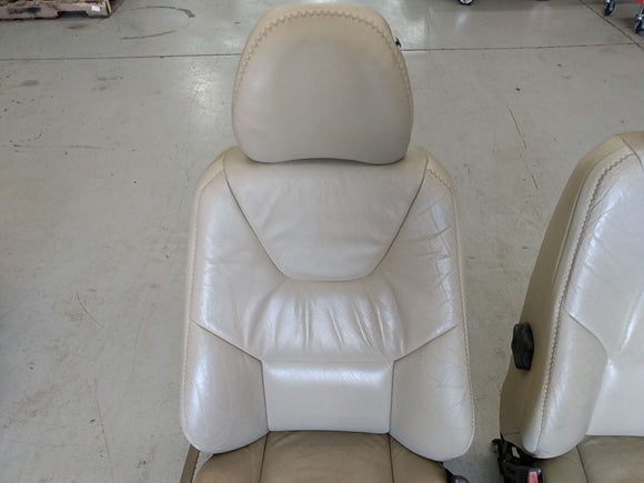 Volvo XC70 Front Seat Set
