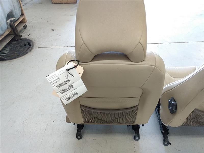 Volvo XC70 Front Seat Set