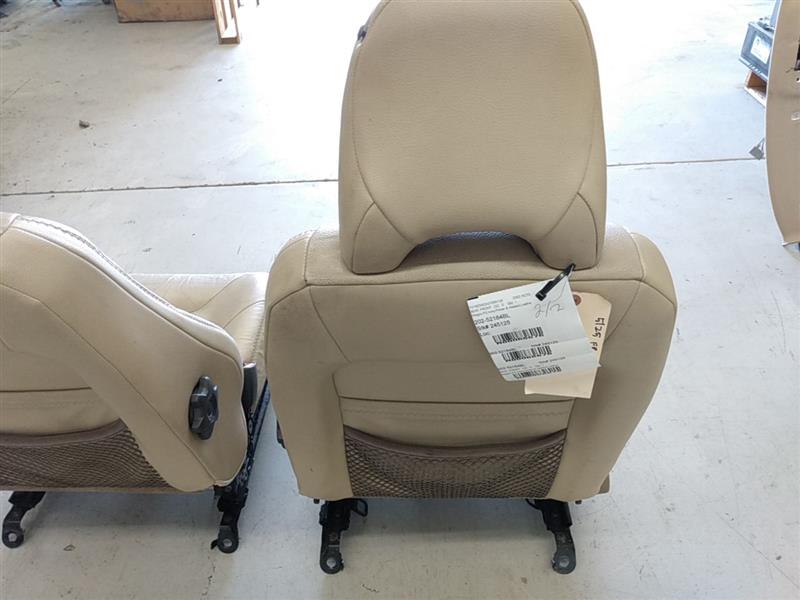 Volvo XC70 Front Seat Set