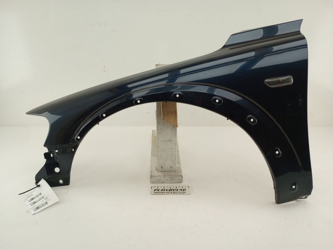 Volvo XC70 Front Left Fender