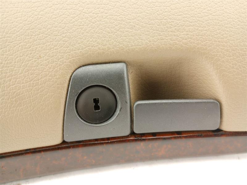 Volvo XC70 Glove Box