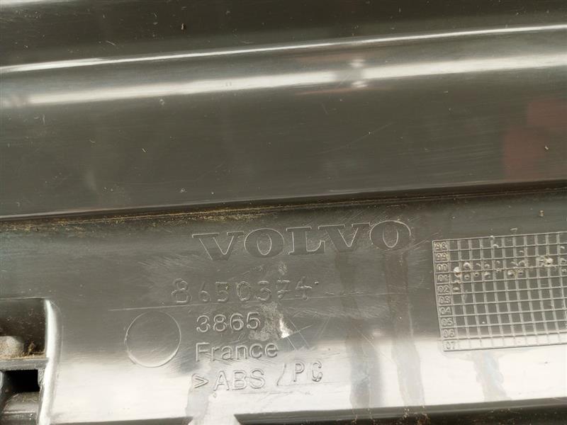 Volvo XC70 Glove Box