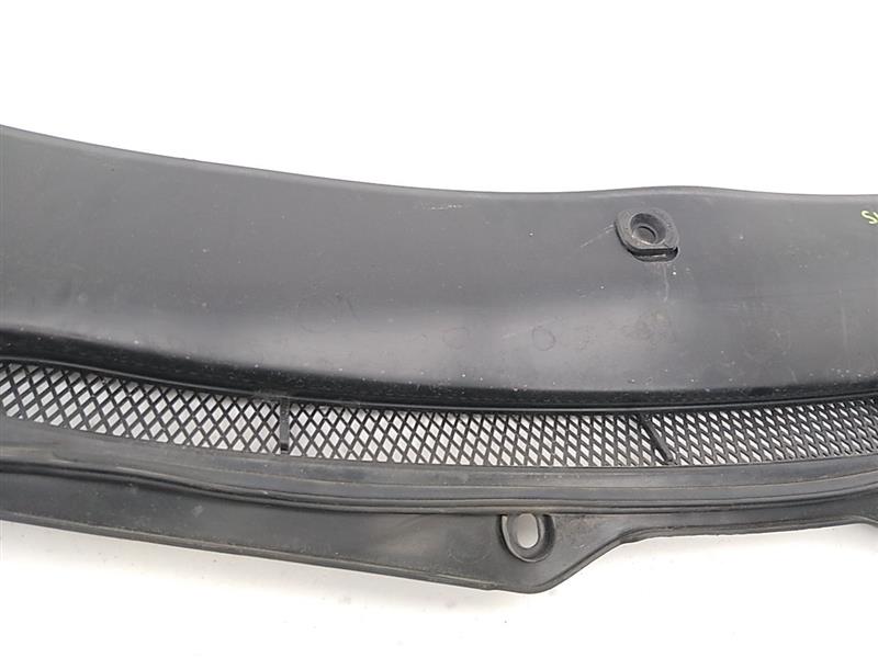 Volvo XC70 Wiper Cowl Vent Panel | Playground PAR