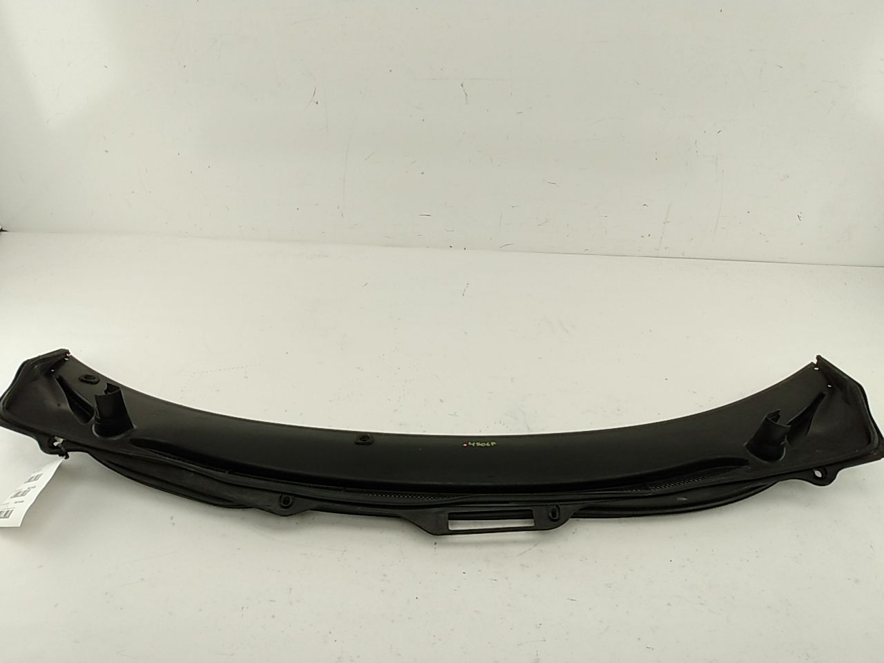 Volvo XC70 Wiper Cowl Vent Panel