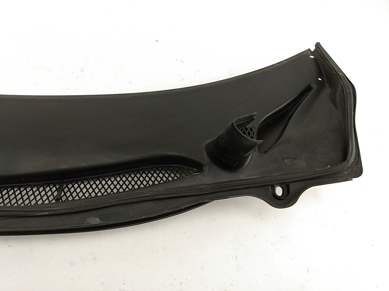 Volvo XC70 Wiper Cowl Vent Panel