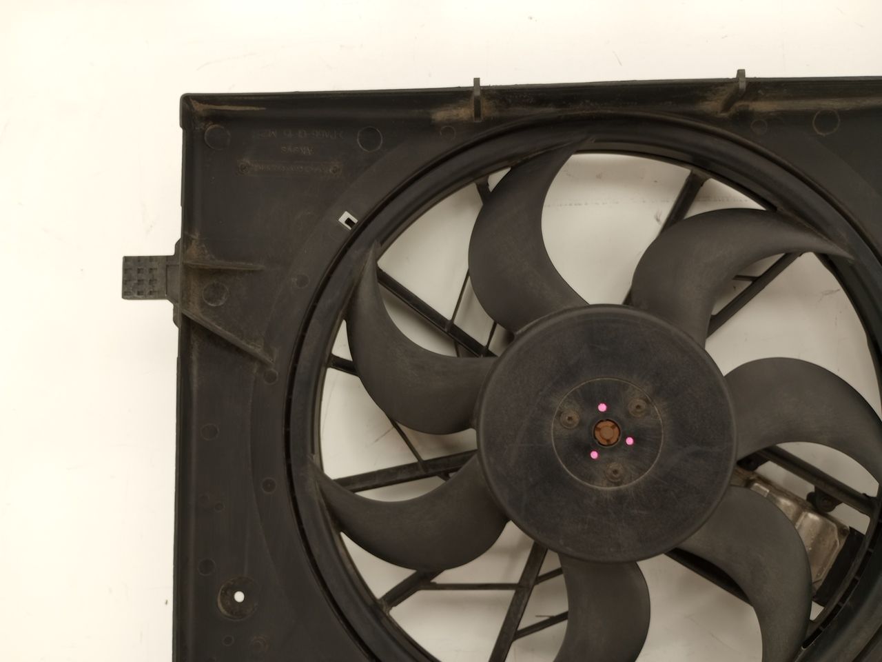 Volvo XC70 Cooling Fan Assembly