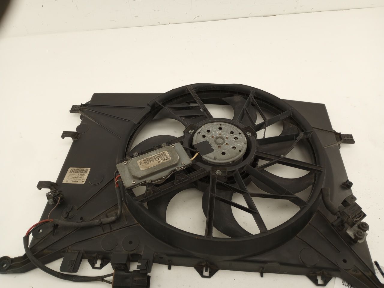 Volvo XC70 Cooling Fan Assembly