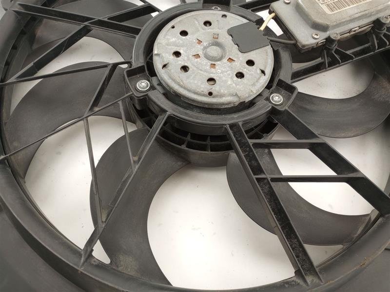 Volvo XC70 Cooling Fan Assembly