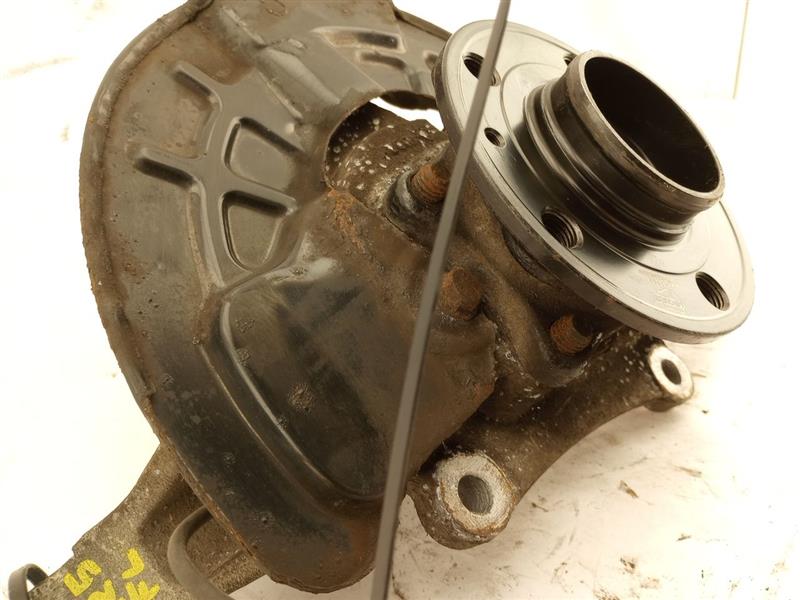 Volvo XC70 Front Left Knuckle & Hub Assembly