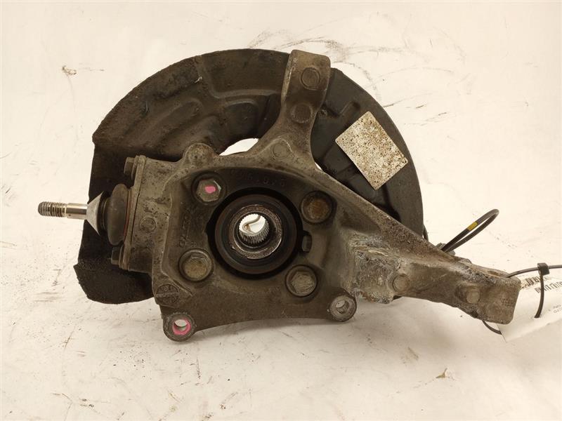 Volvo XC70 Front Left Knuckle & Hub Assembly - 0