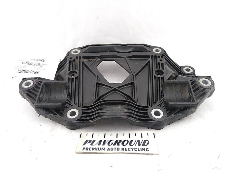 Volvo XC70 Rear Differential Mount Bracket