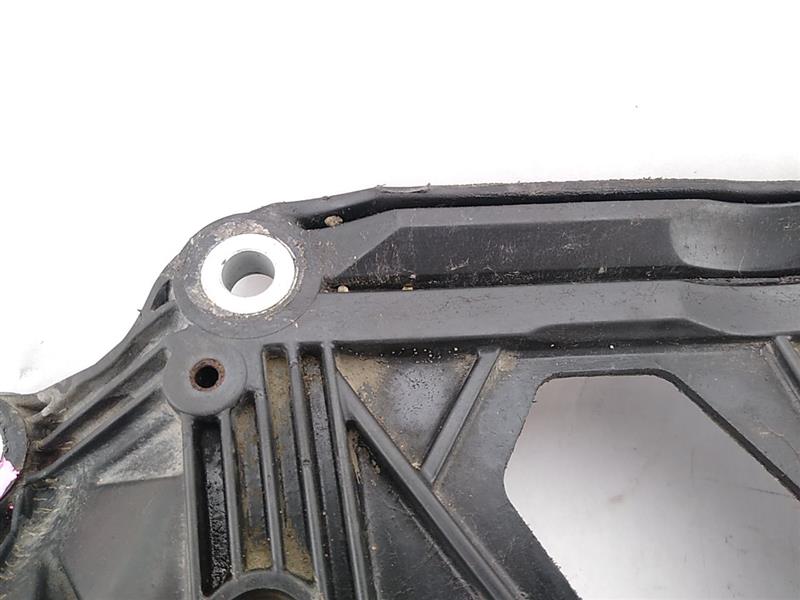 Volvo XC70 Rear Differential Mount Bracket