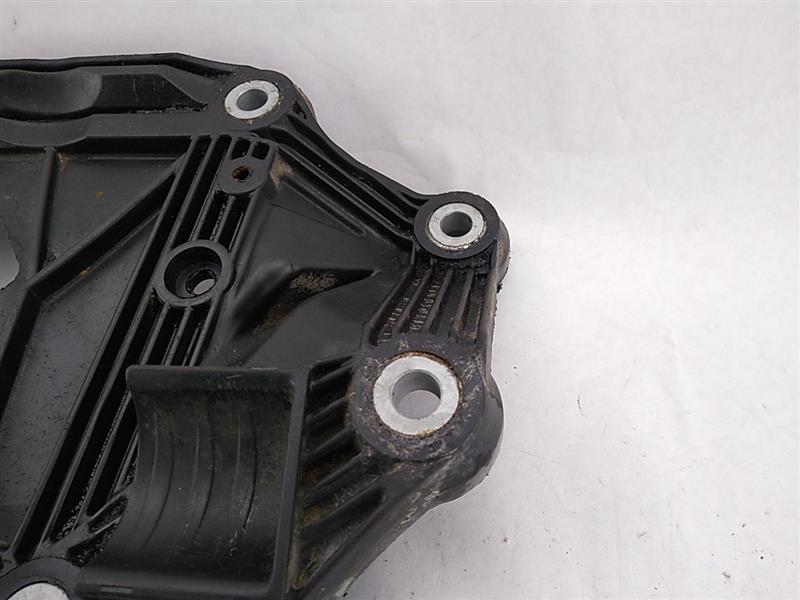 Volvo XC70 Rear Differential Mount Bracket