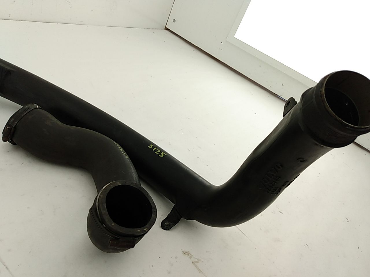 Volvo XC70 Charge Air Cooler Pipe Set