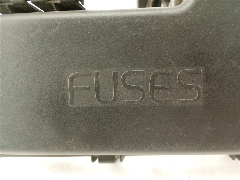 Volvo XC70 Engine Bay Fuse Box