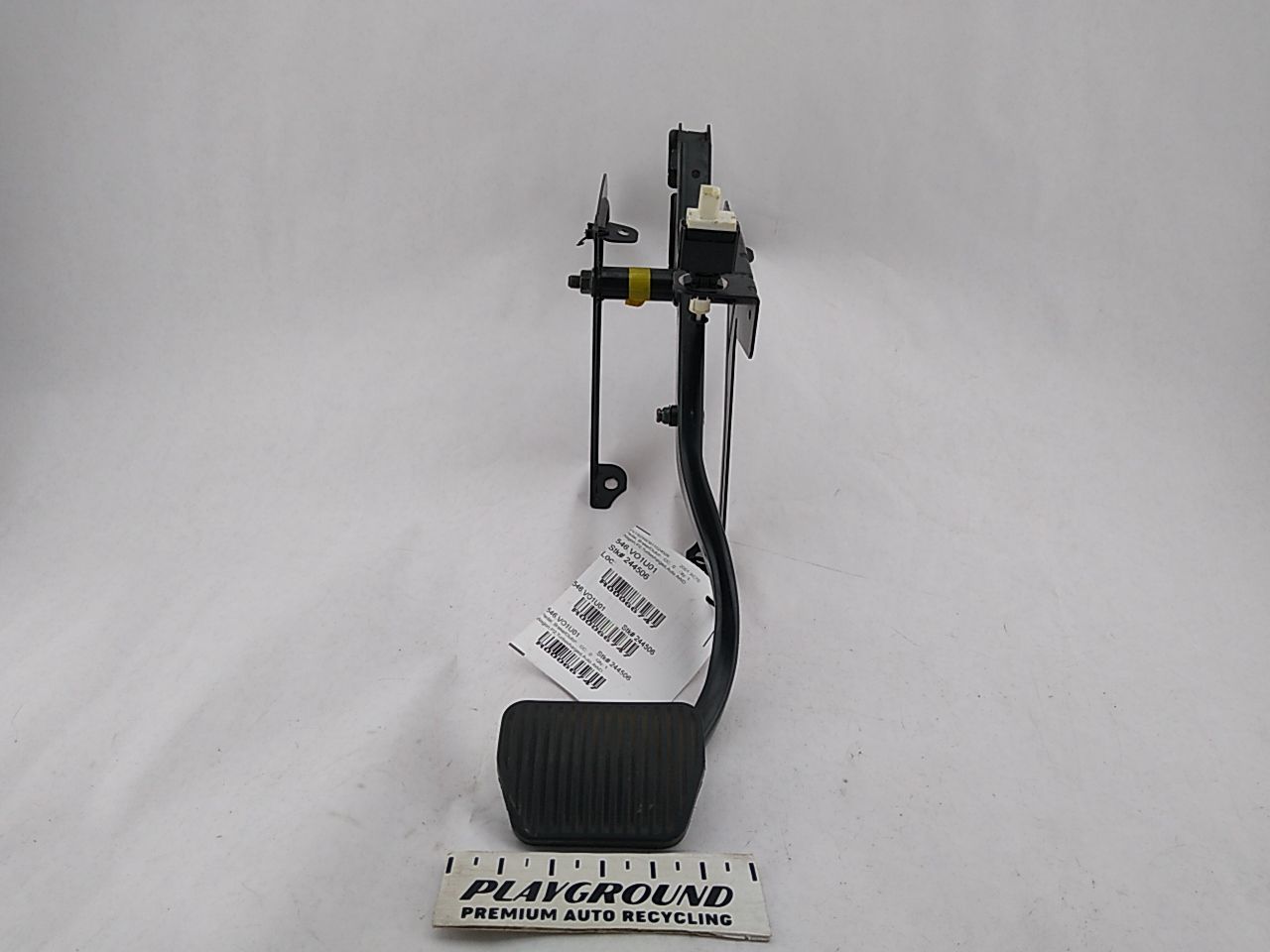 Volvo XC70 Brake Pedal Assembly